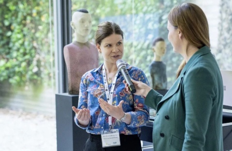 Prof. Christine Krüger mit Dr. Adriana Lettrari